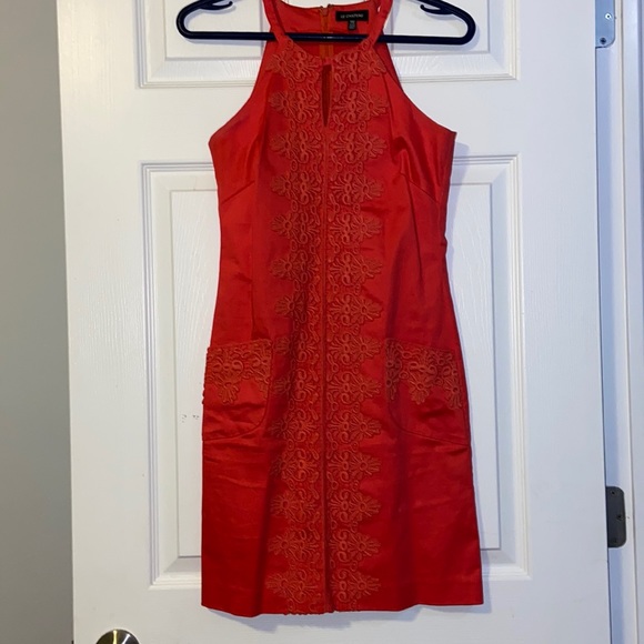 Beautiful embroidered halter dress xxs Le Château - Picture 1 of 3